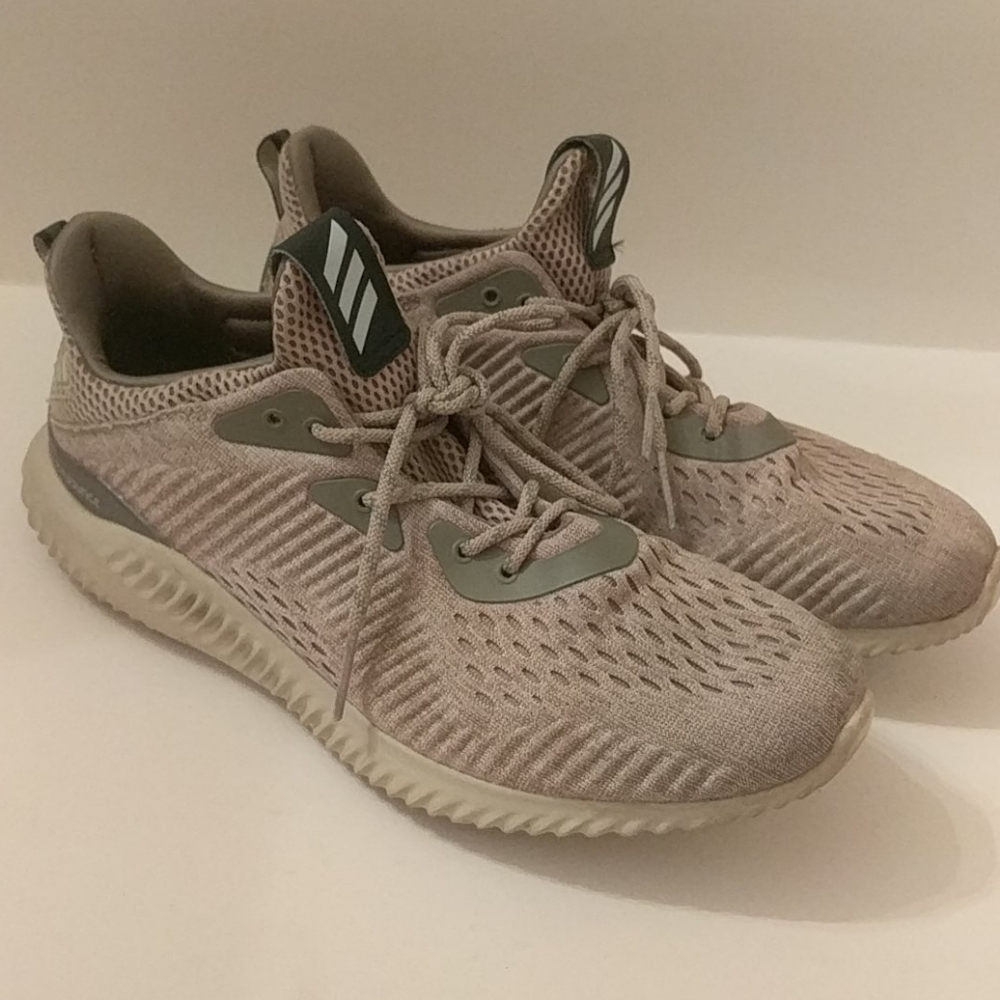 Adidas Alpha bounce